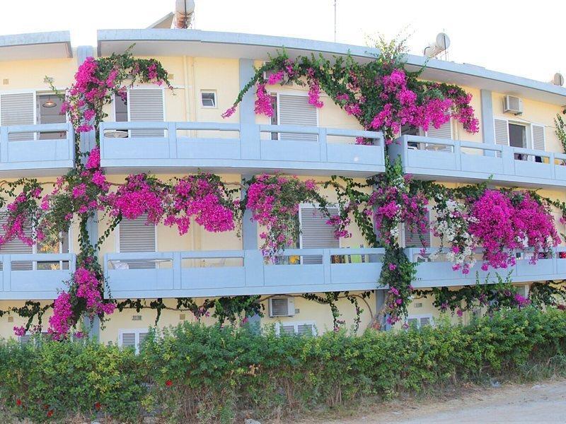 Michel Apartments Amudára Laszithiu Kültér fotó